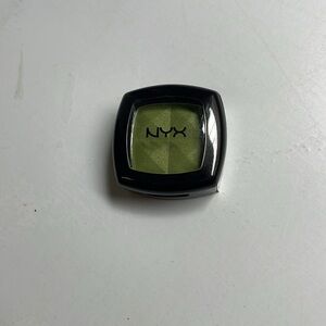NYX Kiwi Eyeshadow Single. ES47